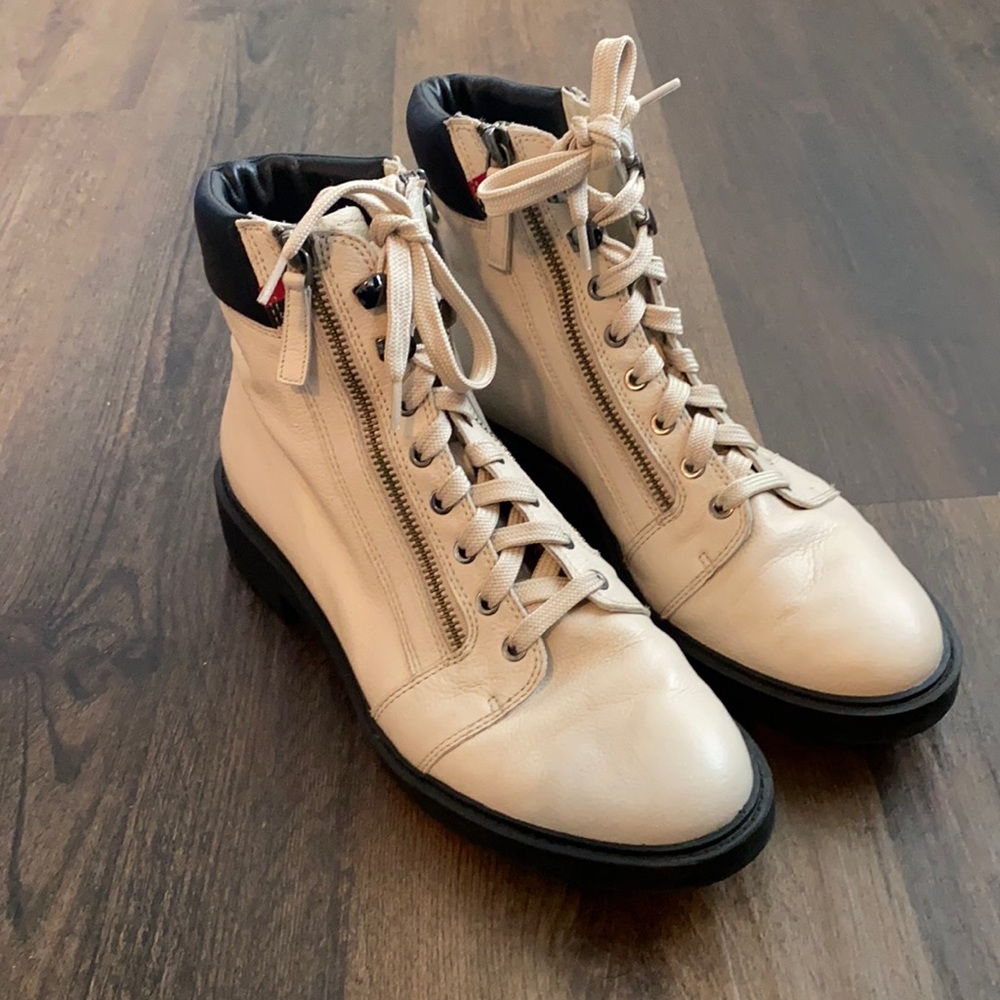 Linea Paolo Libby lace up boot 9 1/2